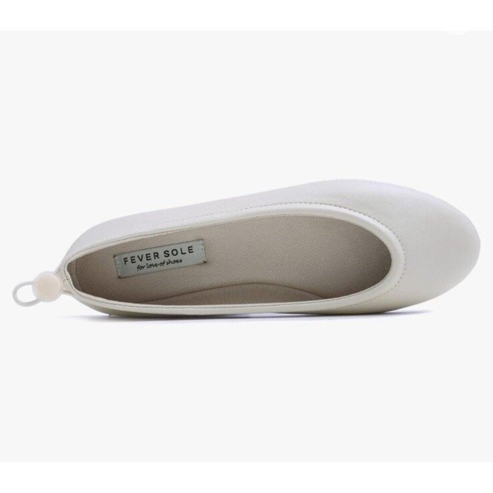 FEVERSOLE Women Size 7 Shoes Soft Cushion Beige Elastic Adjustable Ballet - Picture 3 of 10